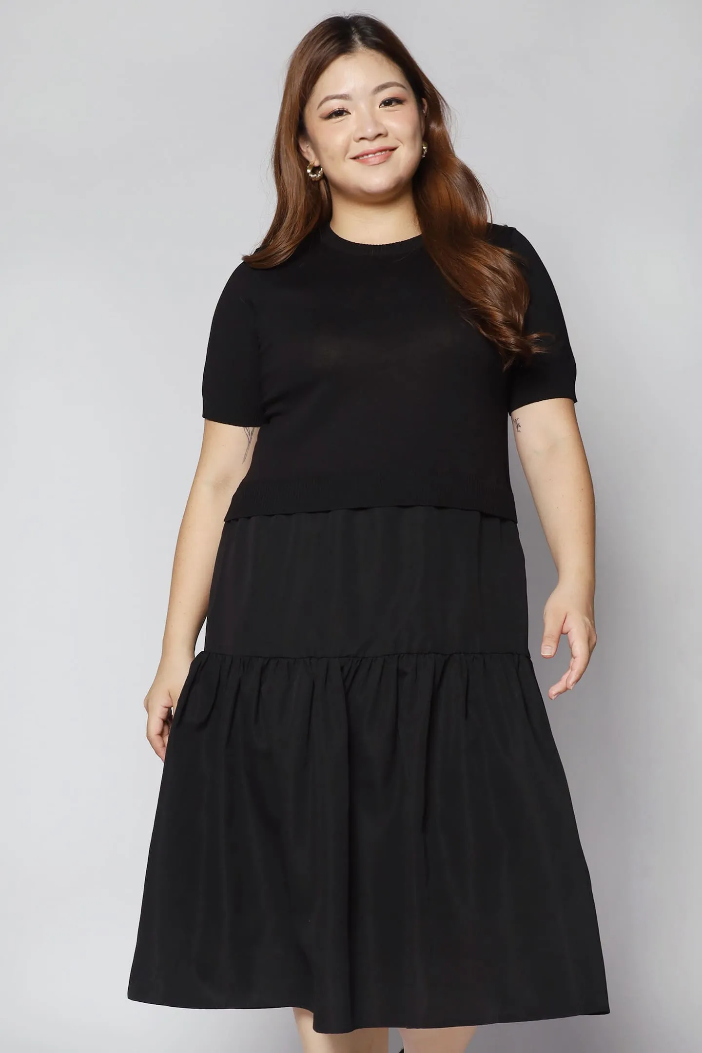 Backorders Seraphina Dress in Black