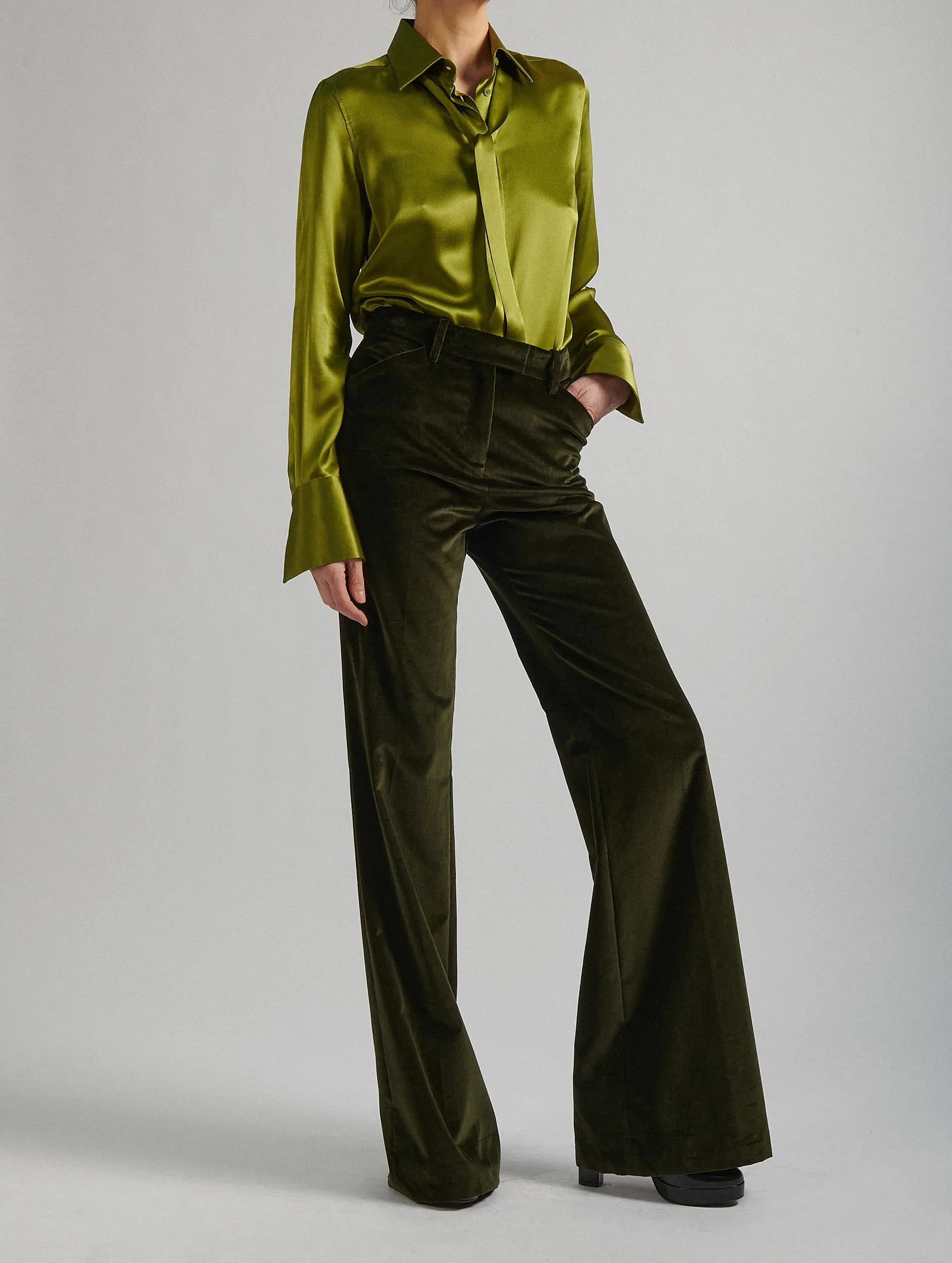 Bootleg suit trousers in green velvet