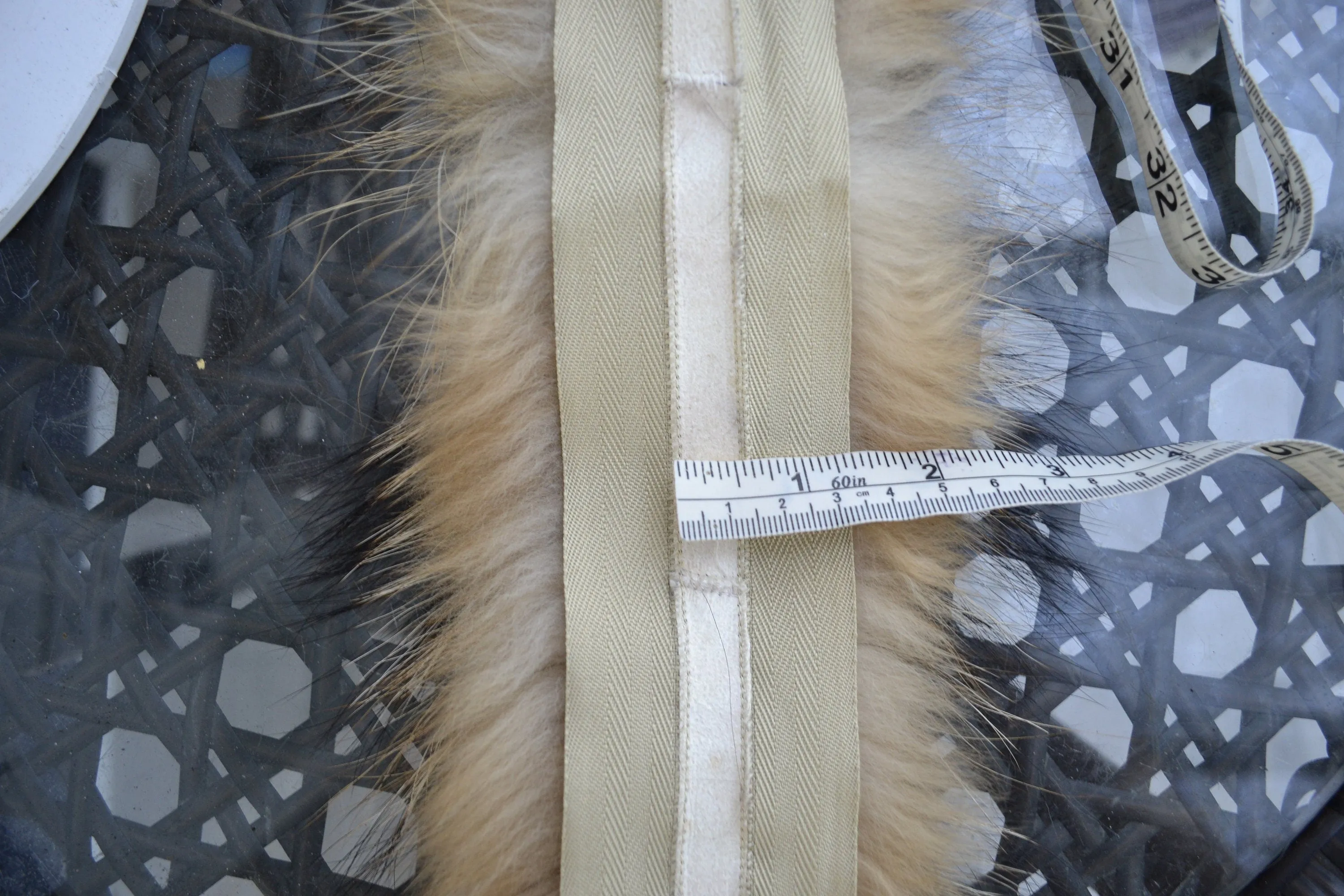 BY ORDER, 70 cm Real Raccoon Fur Collar, Fur Trim for Hoodies, Raccoon Fur Collar, Fur Scarf, Fur Ruff, Raccoon Fur Hood, Raccoon Fur