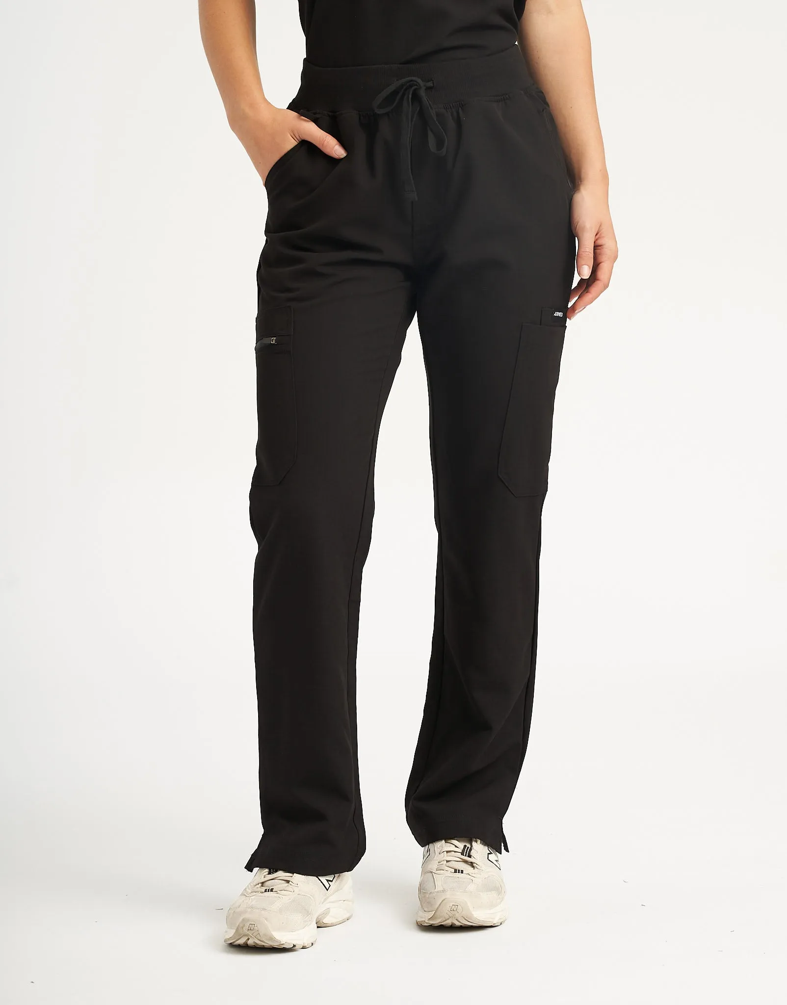 Essential Multi-Pocket Scrub Pants - Black