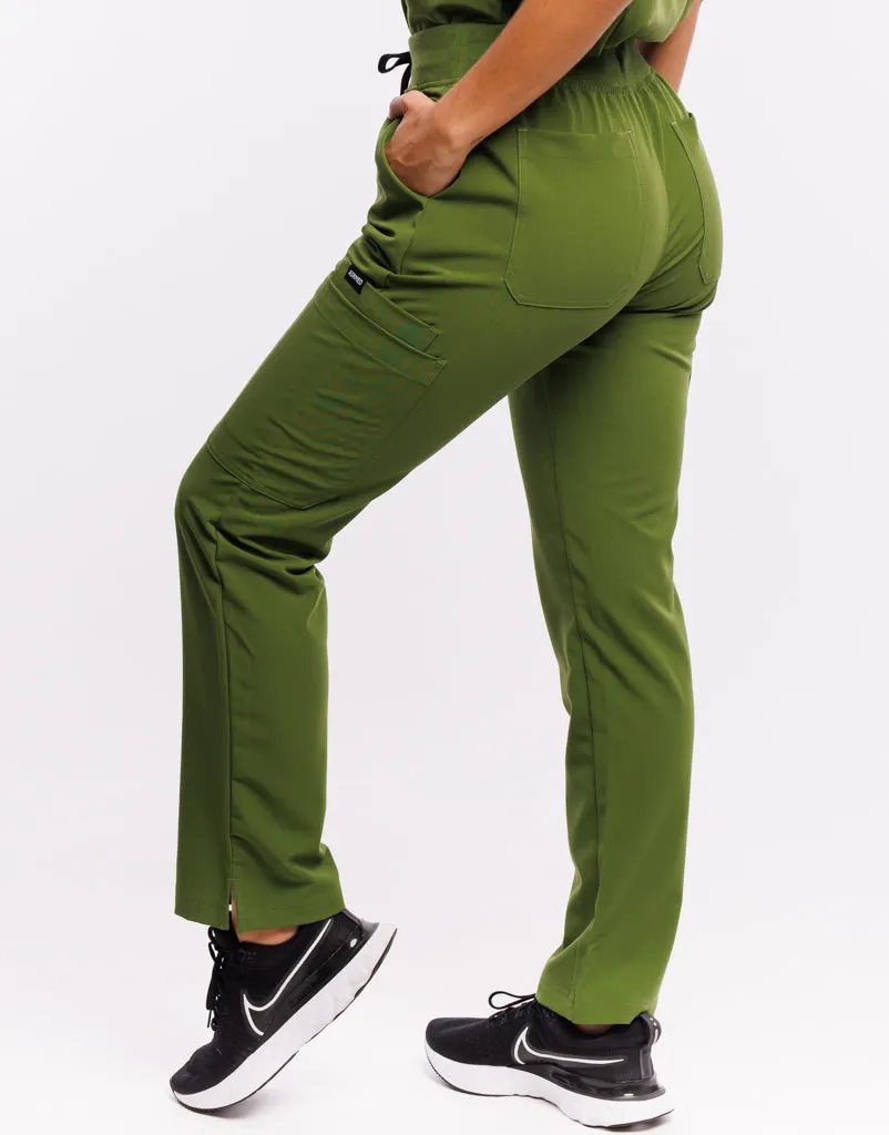 Essential Multi-Pocket Scrub Pants - Fern Green