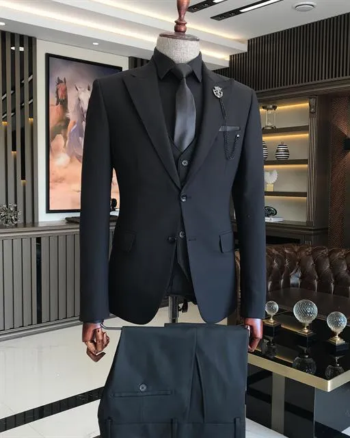 ITALIAN FIT MEN'S BLACK SUIT BY ITALIAN VEGA® (John Wick Edition)