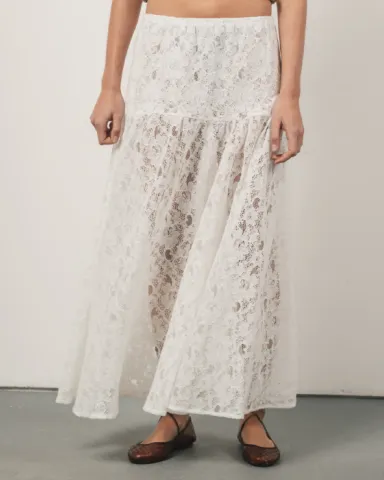 ROSE LONG SKIRT IN WHITE LACE