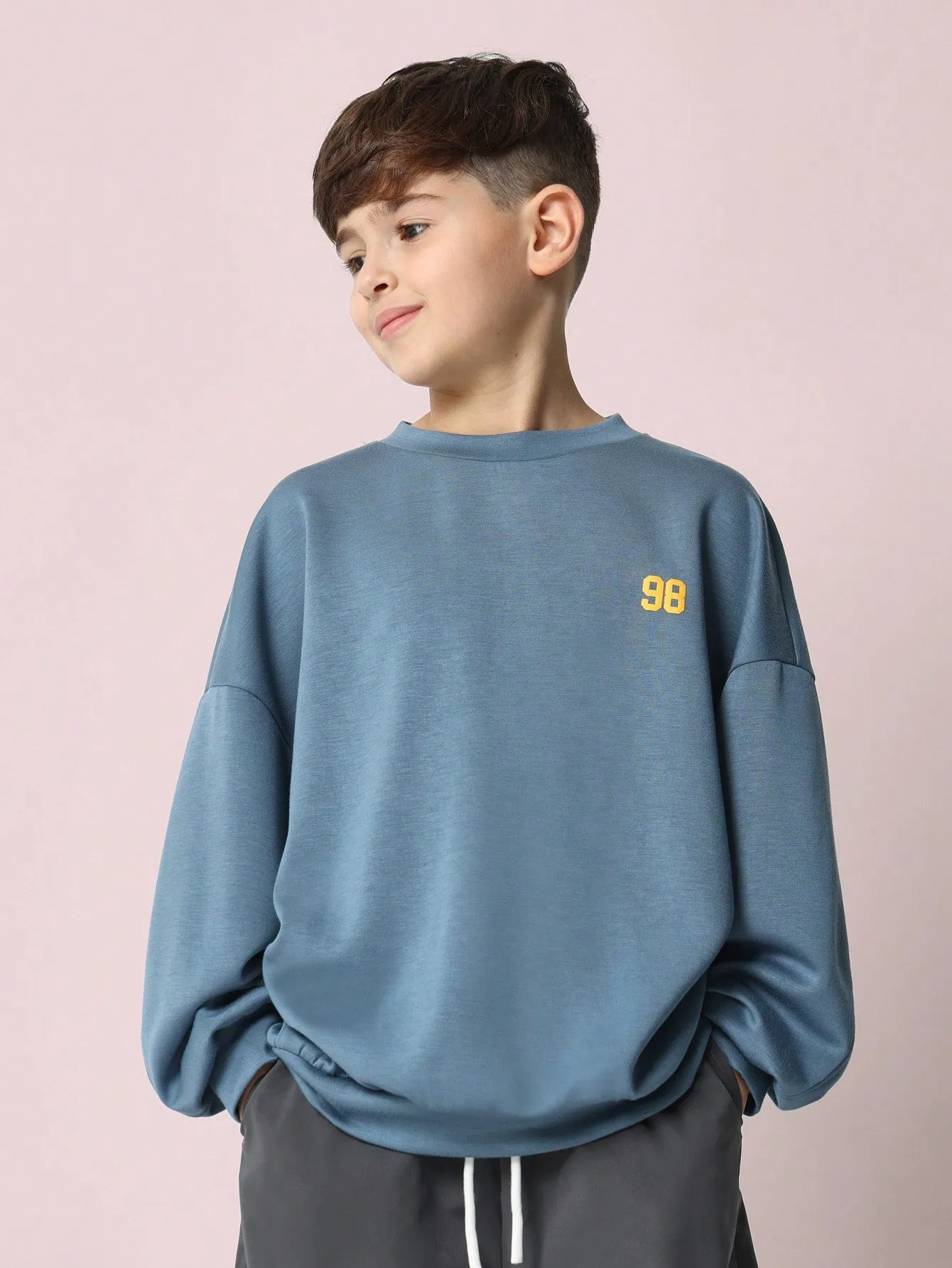 Tween Boys Comfy Regular Fit Crew Neck Sweatshirt With Baseball LA Graphic Print And Straight Fit Cargo Sweatpants 2 Piece Set