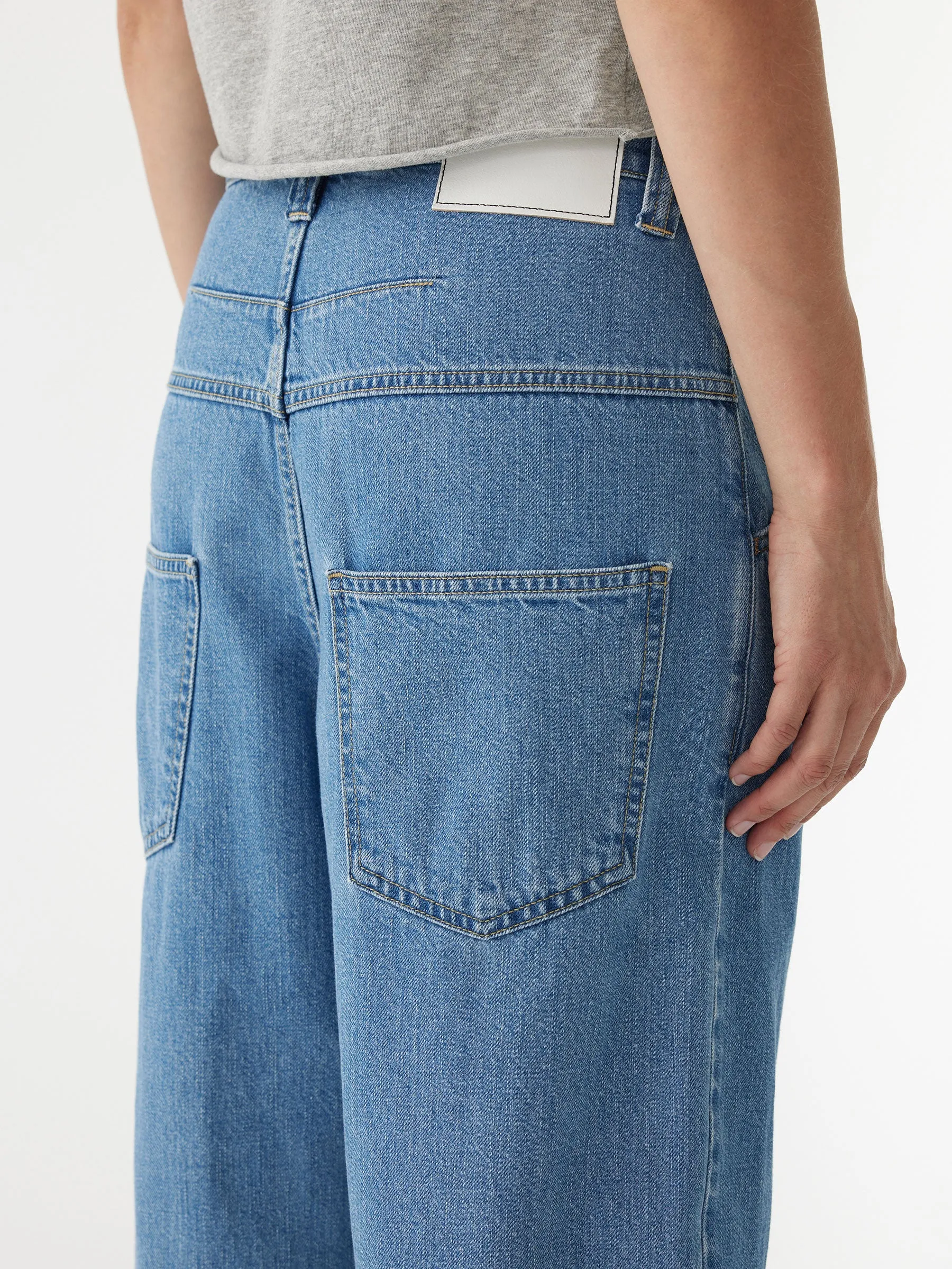 universal low rise jean