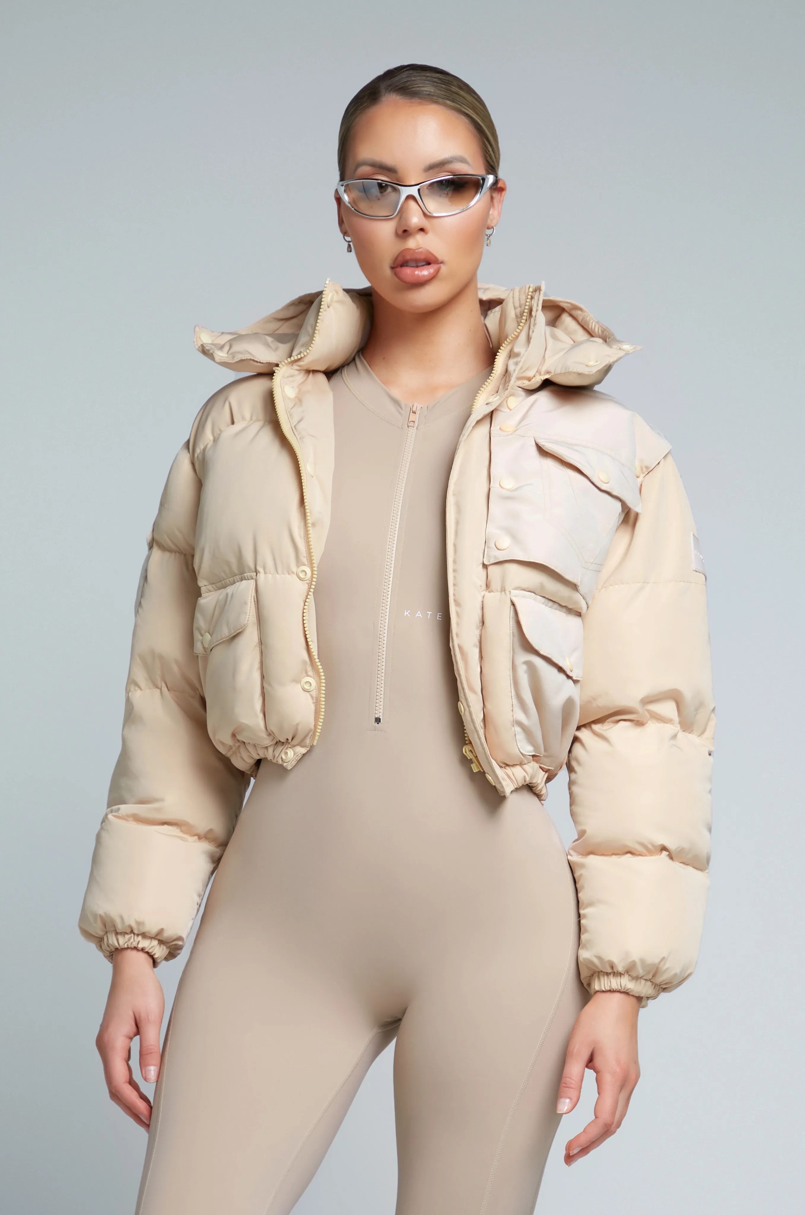 W23/24 KG Cropped Puffer Jacket - Latte