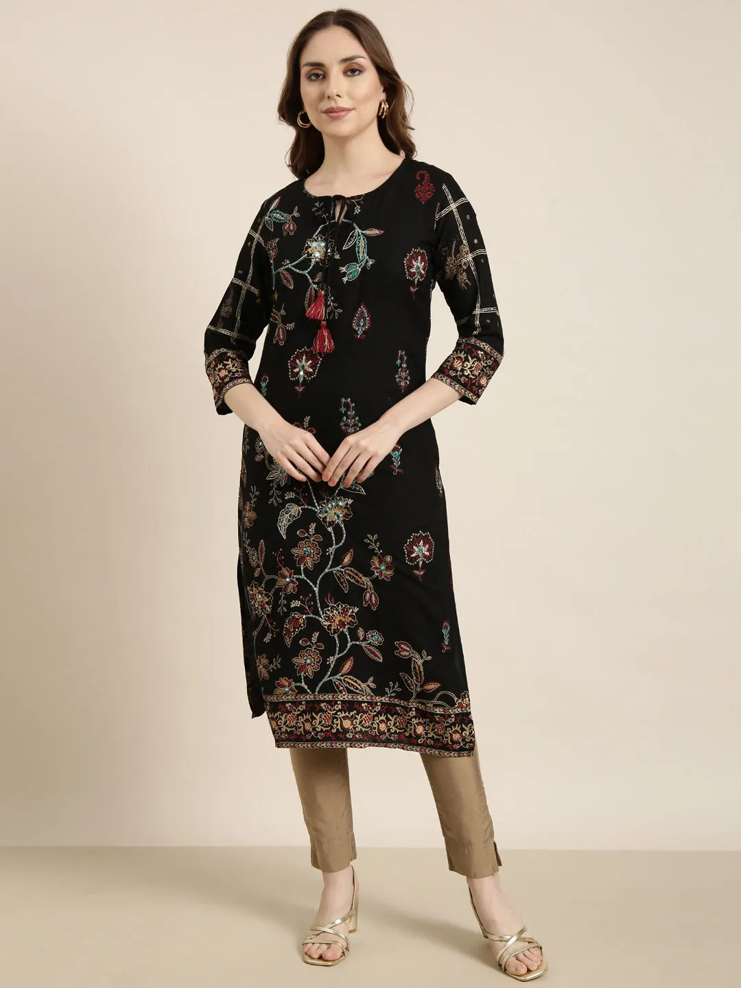 Women Straight Black Floral Kurta